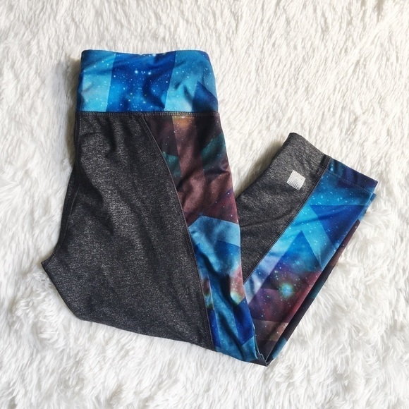 Lula Roe Karla Grey Starry Capri Leggin sz S/M - Picture 4 of 5